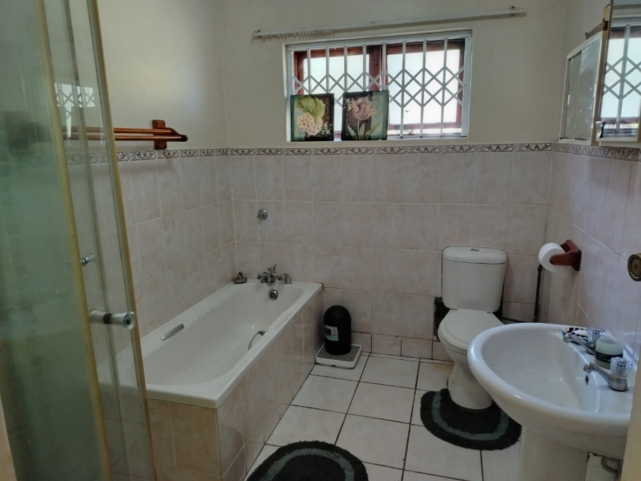 4 Bedroom Property for Sale in Port Elizabeth Rural Eastern Cape